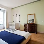 Spacious Sunny Flat- Baixa / Rossio