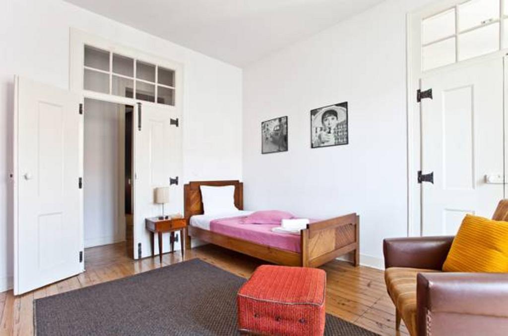 Spacious Sunny Flat- Baixa / Rossio Apartamento *