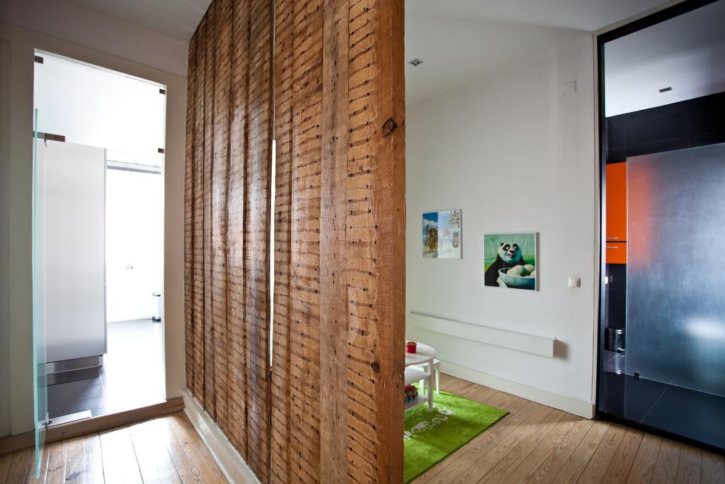 Spacious Sunny Flat- Baixa / Rossio Apartamento